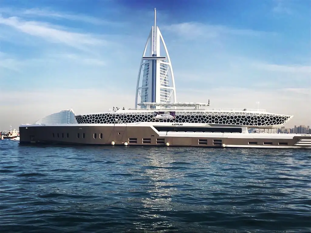 Gründe für die Beliebtheit des Lotus-Schiffs in Dubai