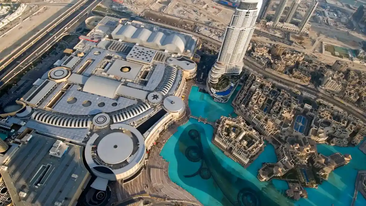 Dubai Mall ist das modernste Einkaufszentrum der Welt.