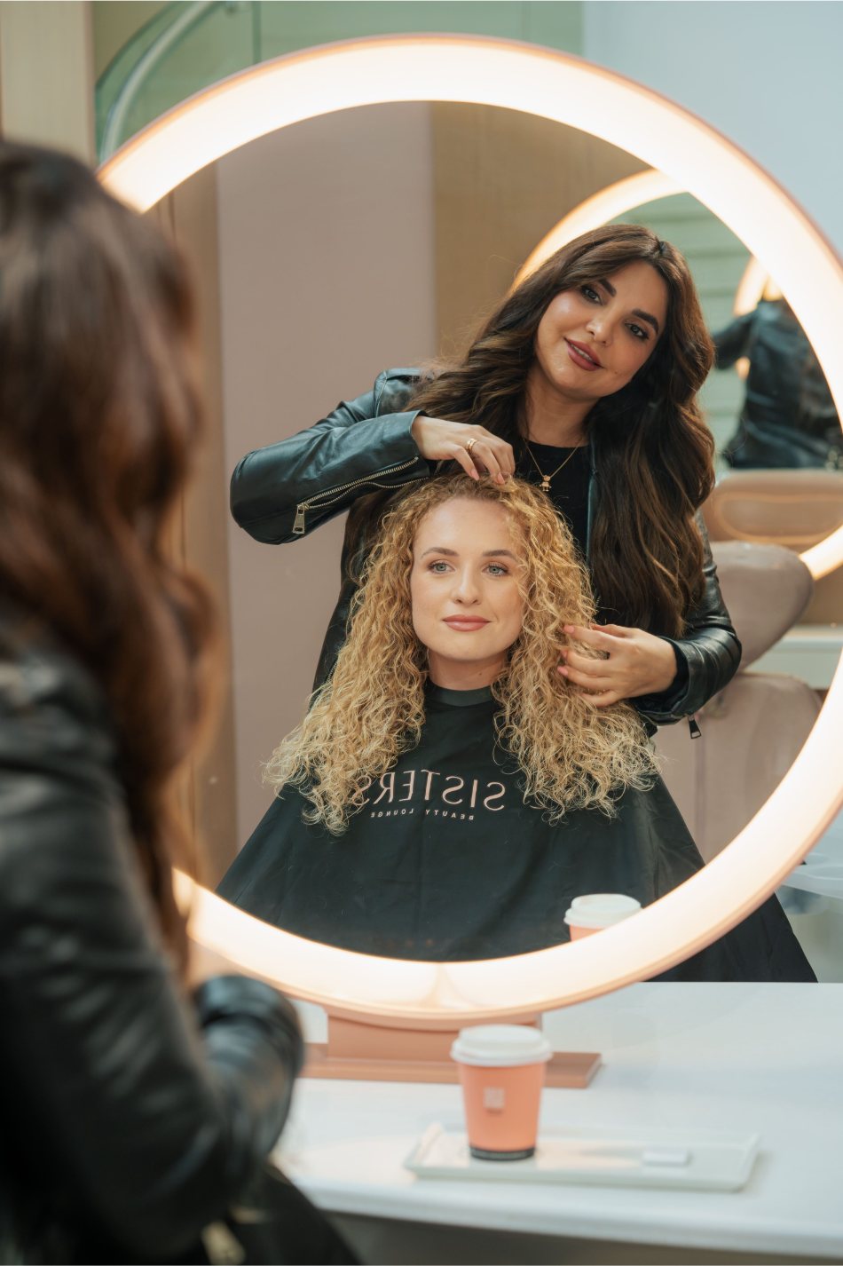 シスターズ ビューティー ラウンジ | ドバイ - womenhairsalon